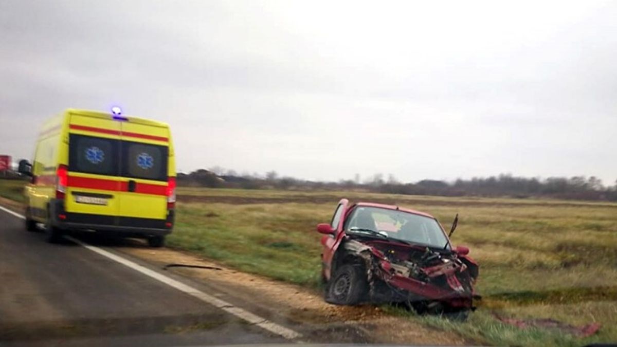 FOTO Teška nesreća kod Vukovine, na terenu hitna i vatrogasci